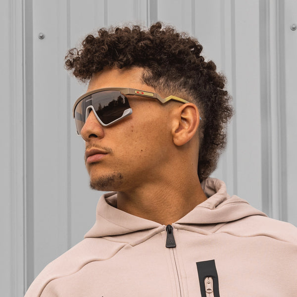 Oakley  Bxtr Patrick Mahomes Ii Collection Sunglasses Matte Terrain Tan