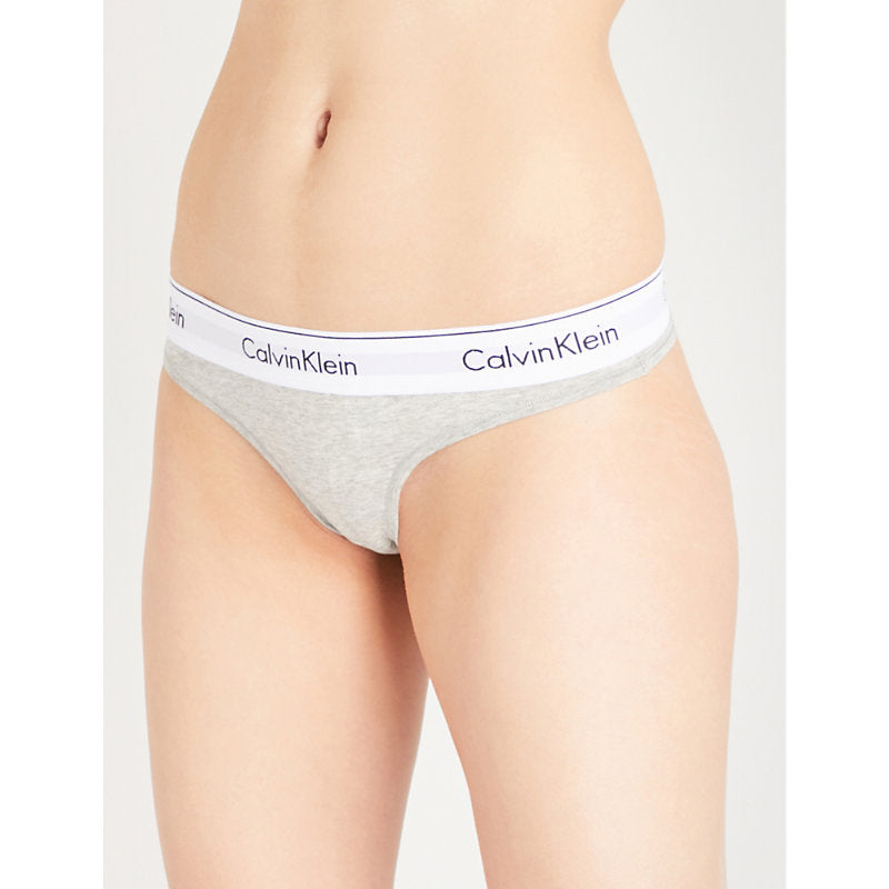  Calvin Klein Modern stretch-cotton thong