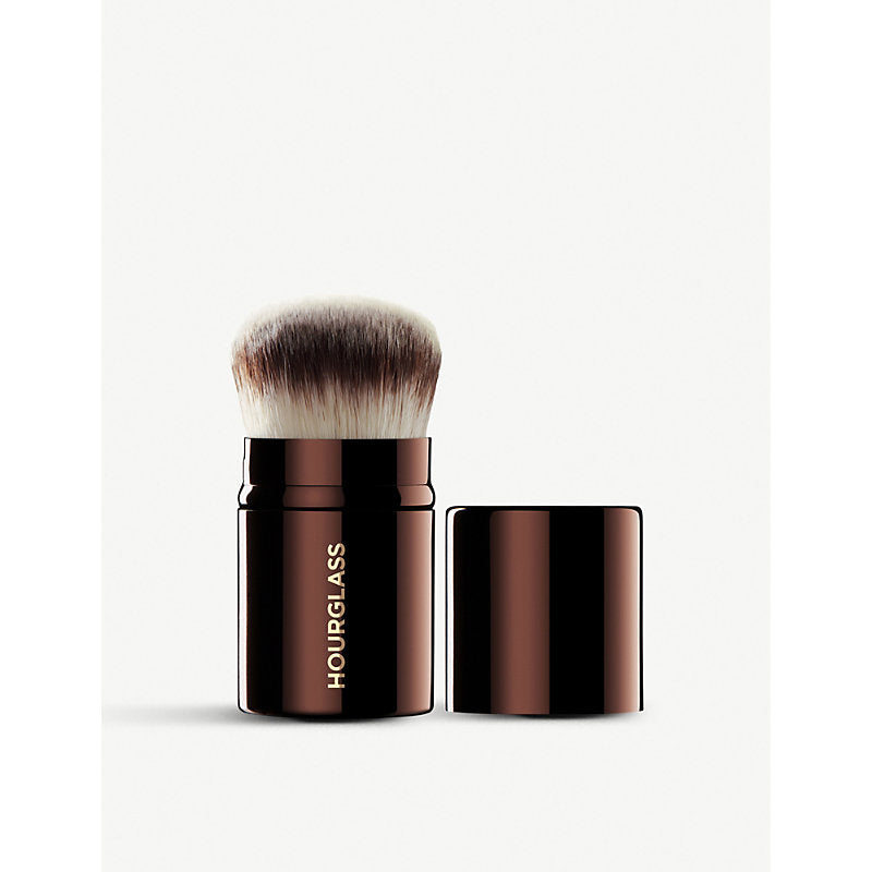 Hourglass Retractable Kabuki Brush