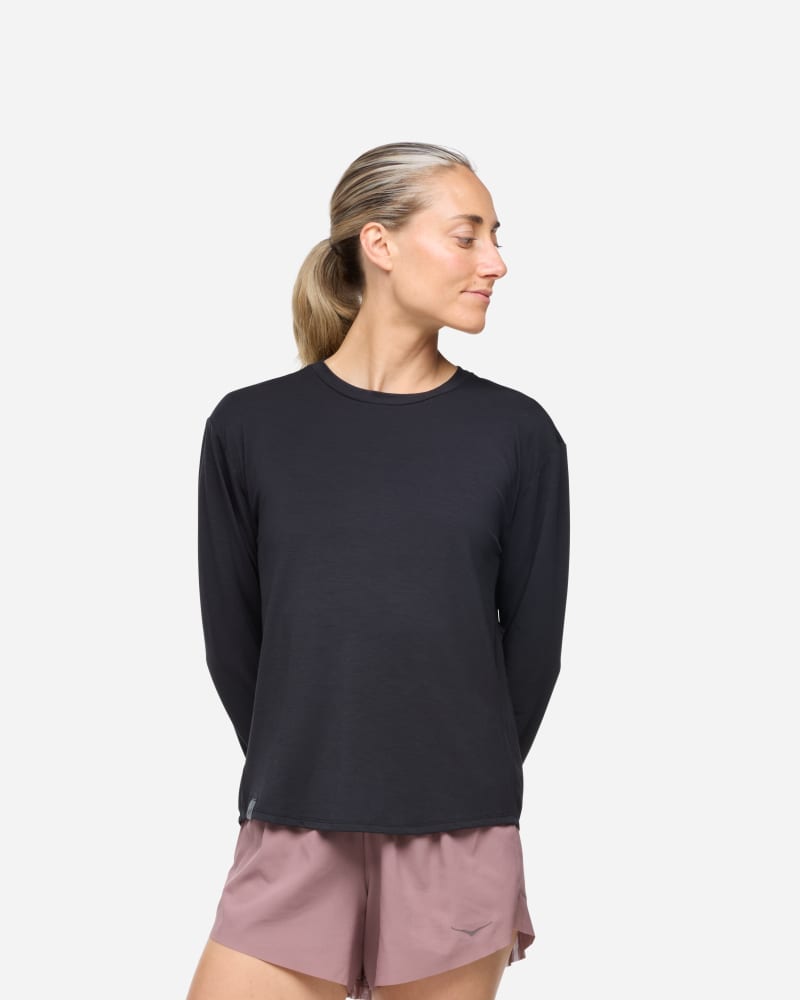 HOKA Essential LS T-Shirt in Black