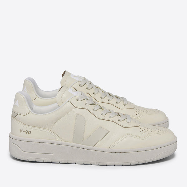 Veja Women's V-90 Bastille Leather Trainers 