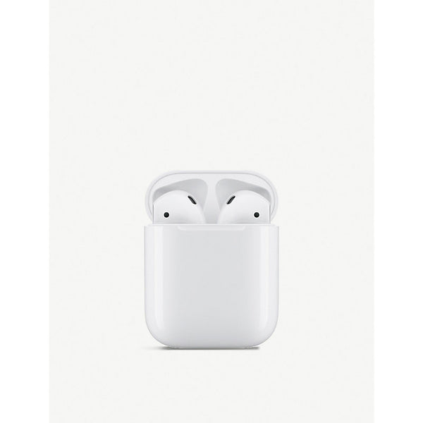  Apple AirPods with Charging Case