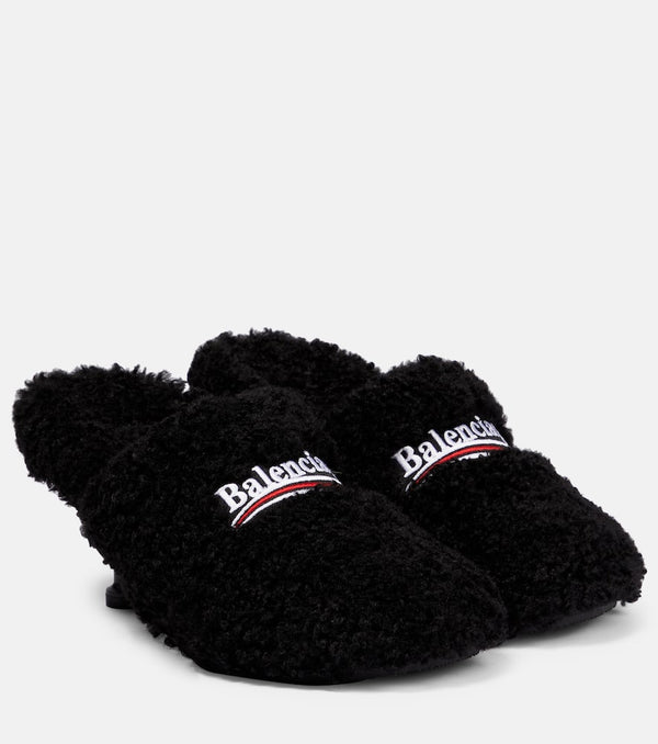 Balenciaga Furry Closed teddy pumps