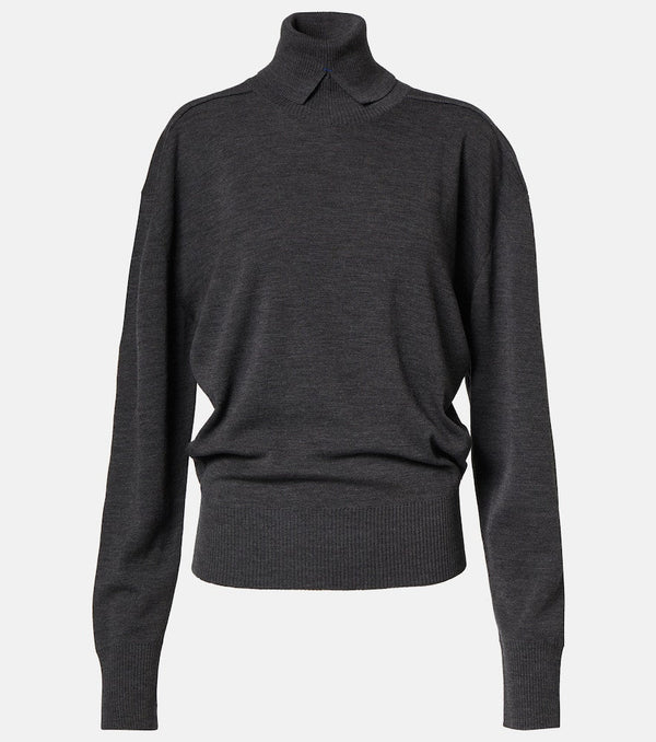 Burberry Wool turtleneck sweater