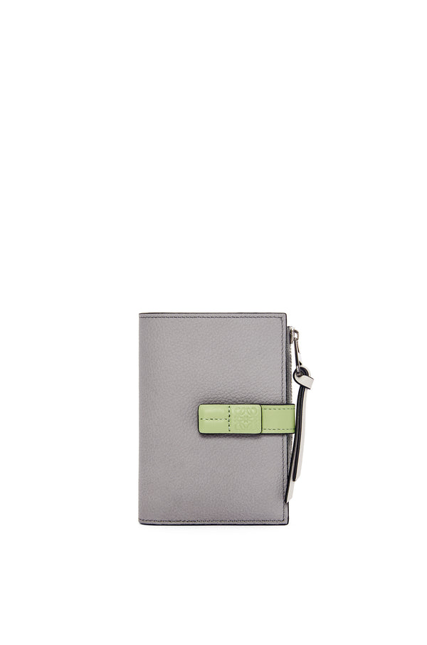 Slim compact wallet in soft grained calfskin