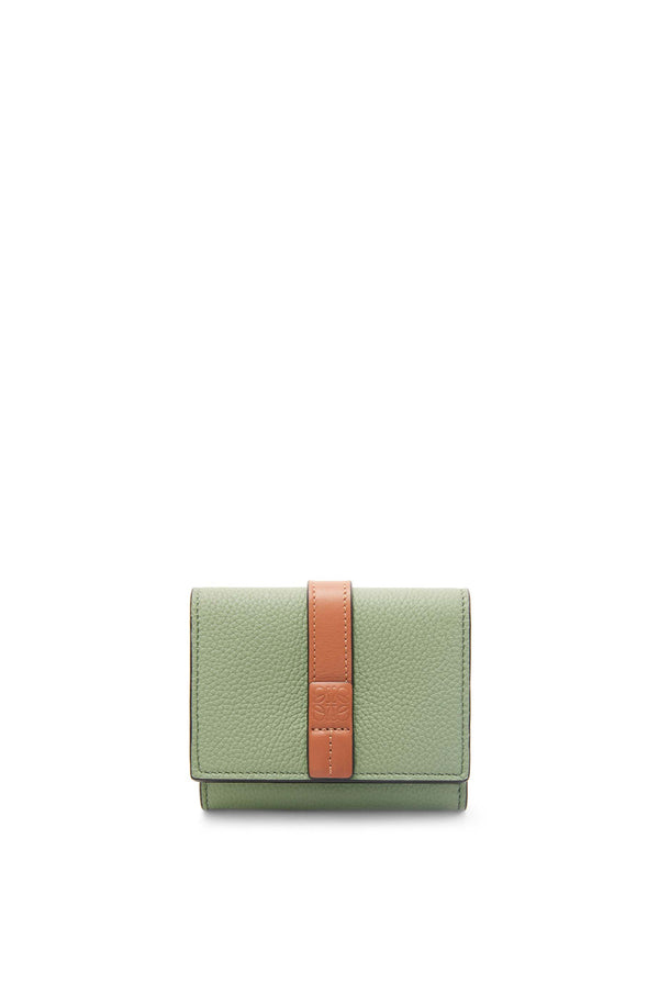 Trifold wallet in soft grained calfskin