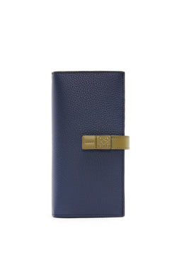 Large vertical wallet in soft grained calfskin