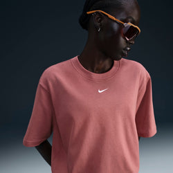 Playera de corte cuadrado para mujer Nike Sportswear Essential - Rosa