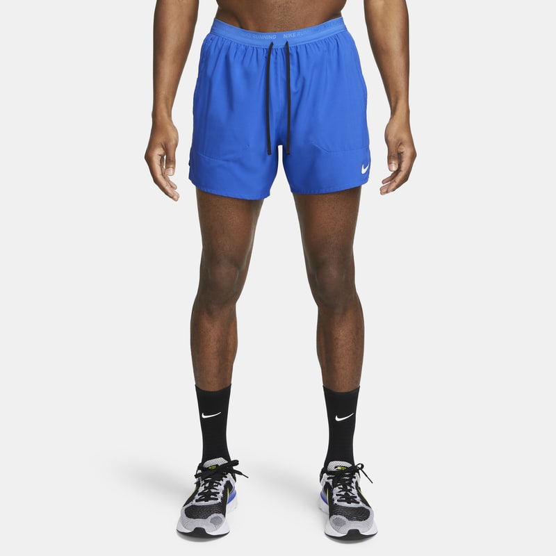 Shorts de correr Dri-FIT de 13 cm con forro de ropa interior para hombre Nike Stride - Azul