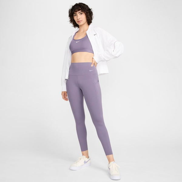 Leggings de 7/8 de tiro alto y sujeción media con bolsillos para mujer Nike Universa - Morado