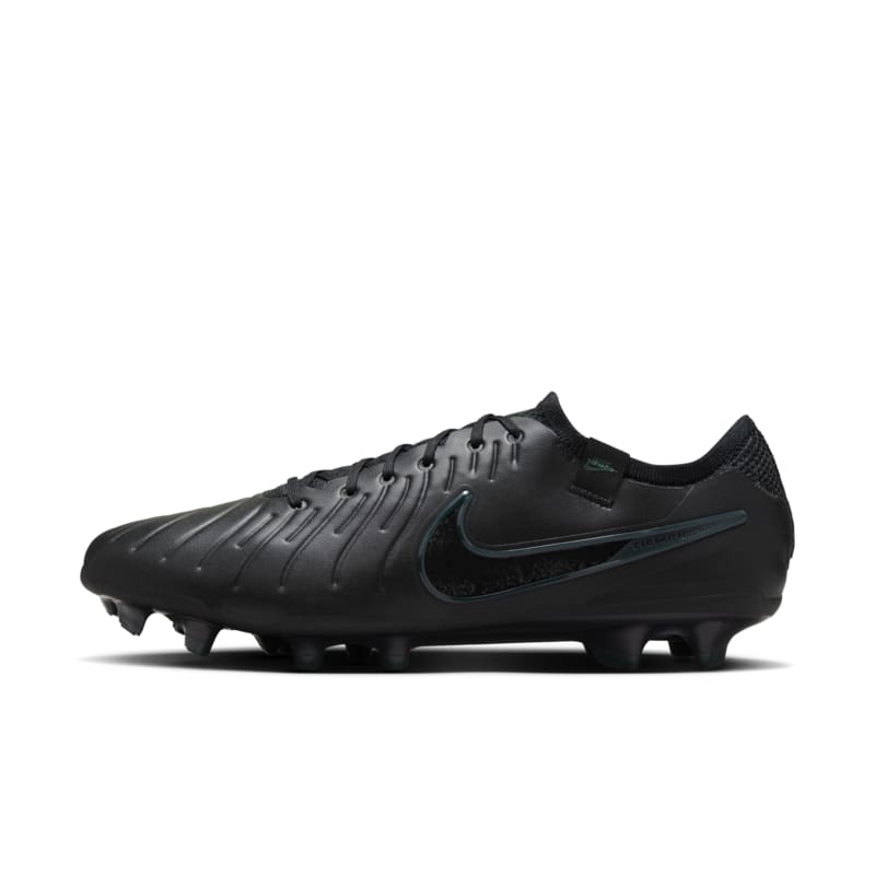 Tacos de fútbol de corte low para terreno firme Nike Tiempo Legend 10 Elite - Negro