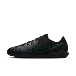 Tacos de fútbol de corte low para cancha cubierta Nike Tiempo Legend 10 Academy Negro