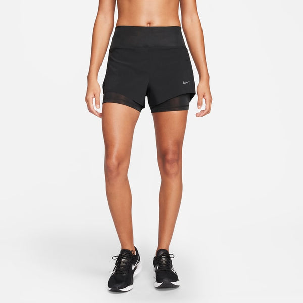 Shorts de running de tiro medio 2 en 1 de 8 cm con bolsillos para mujer Nike Dri-FIT Swift - Negro