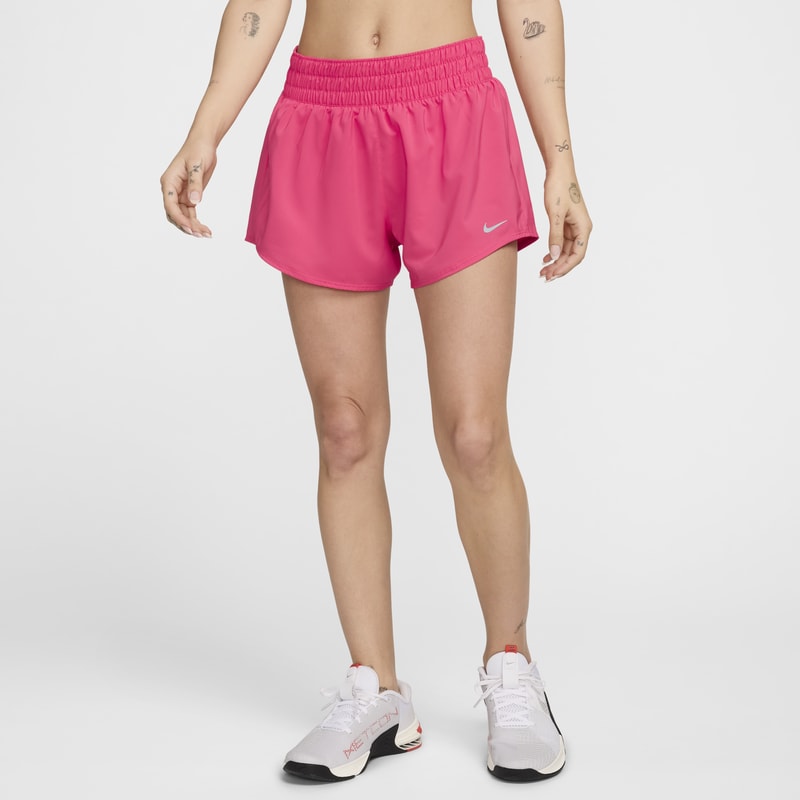 Shorts con forro de ropa interior Dri-FIT de tiro medio de 8 cm para mujer Nike One - Rosa