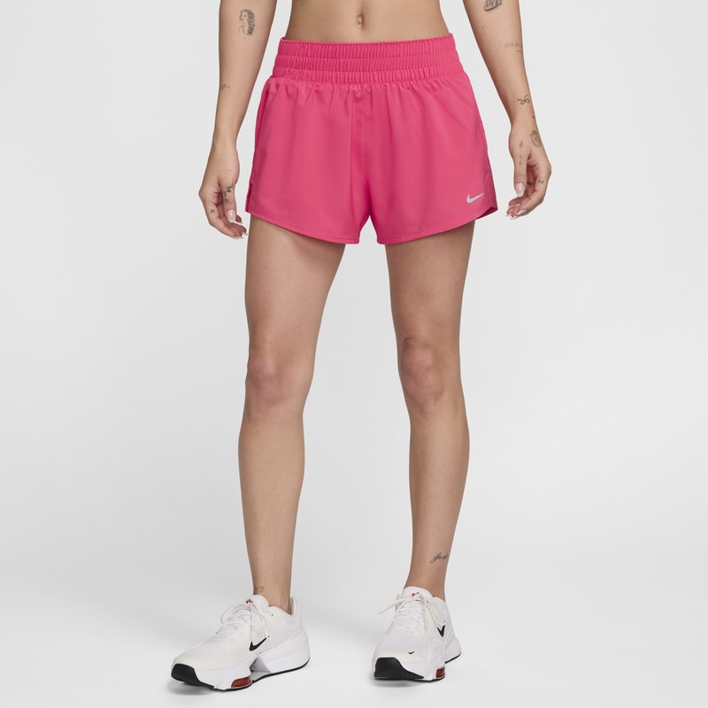 Shorts Dri-FIT 2 en 1 de tiro medio de 8 cm para mujer Nike One - Rosa