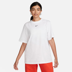 Playera para mujer Nike Sportswear Essential - Blanco