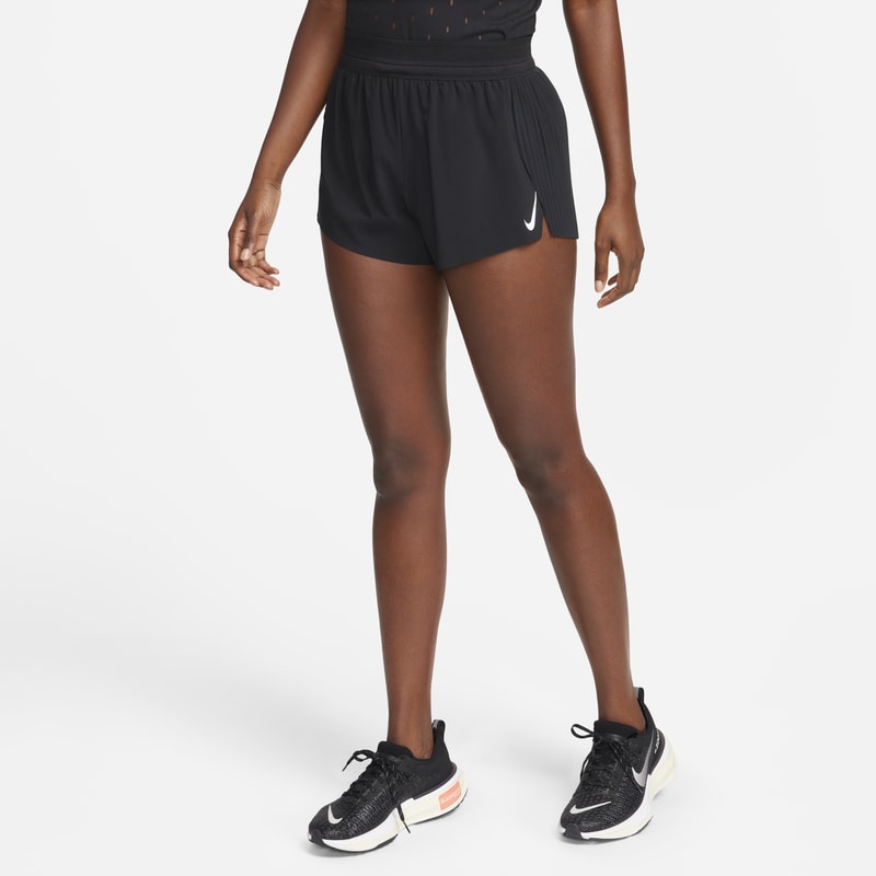 Shorts de correr Dri-FIT de tiro medio de 8 cm con forro de ropa interior para mujer Nike AeroSwift - Negro