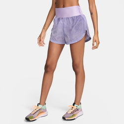 Shorts de correr Repel de tiro medio de 8 cm con forro de ropa interior para mujer Nike Trail - Morado