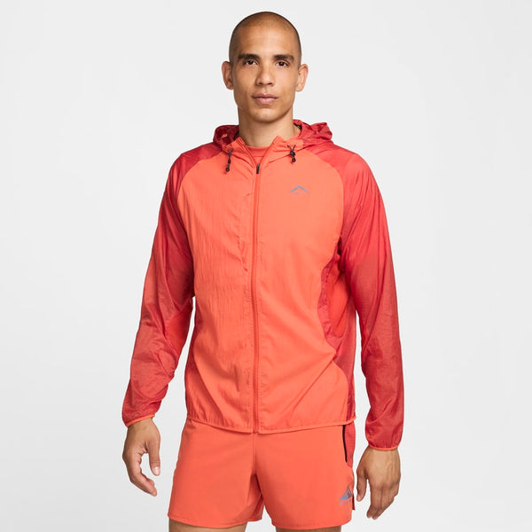 Chamarra de correr para hombre Nike Trail Aireez - Naranja