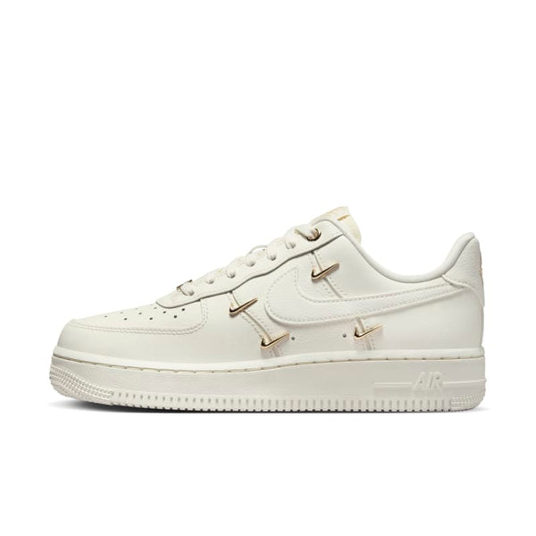 Calzado para mujer Nike Air Force 1 '07 LX - Blanco