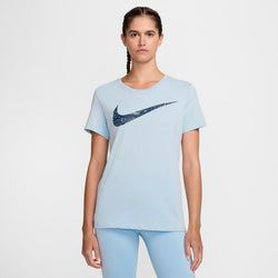 Playera de manga corta Dri-FIT para mujer Nike Slam - Azul