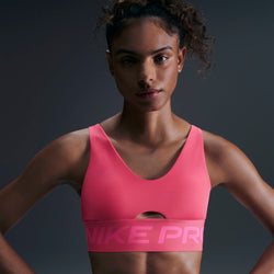 Bra deportivo de media sujeción con almohadillas para mujer Nike Pro Indy Plunge - Rosa