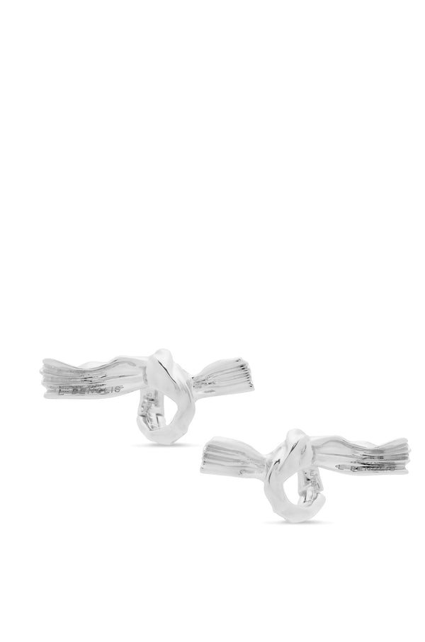 Knuckle Not earrings in white gold