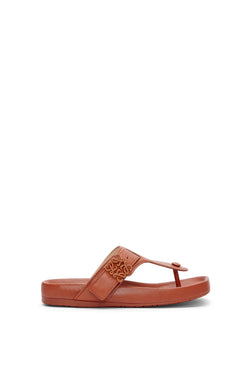 Ease toe post sandal in goatskin