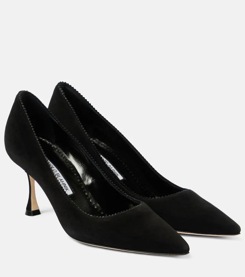 Manolo Blahnik Osmaclo suede pumps | LYBSTORE