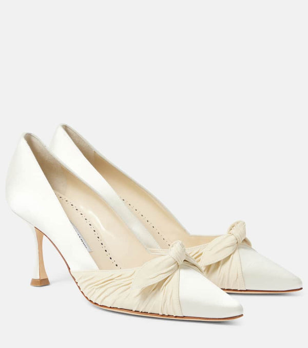 Manolo Blahnik Terka bow-detail satin pumps | LYBSTORE