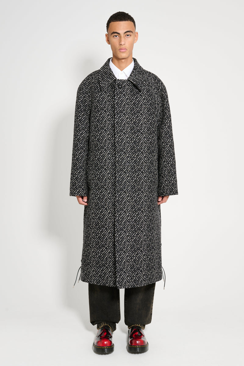 Namacheko Nuku Overcoat Snow Black