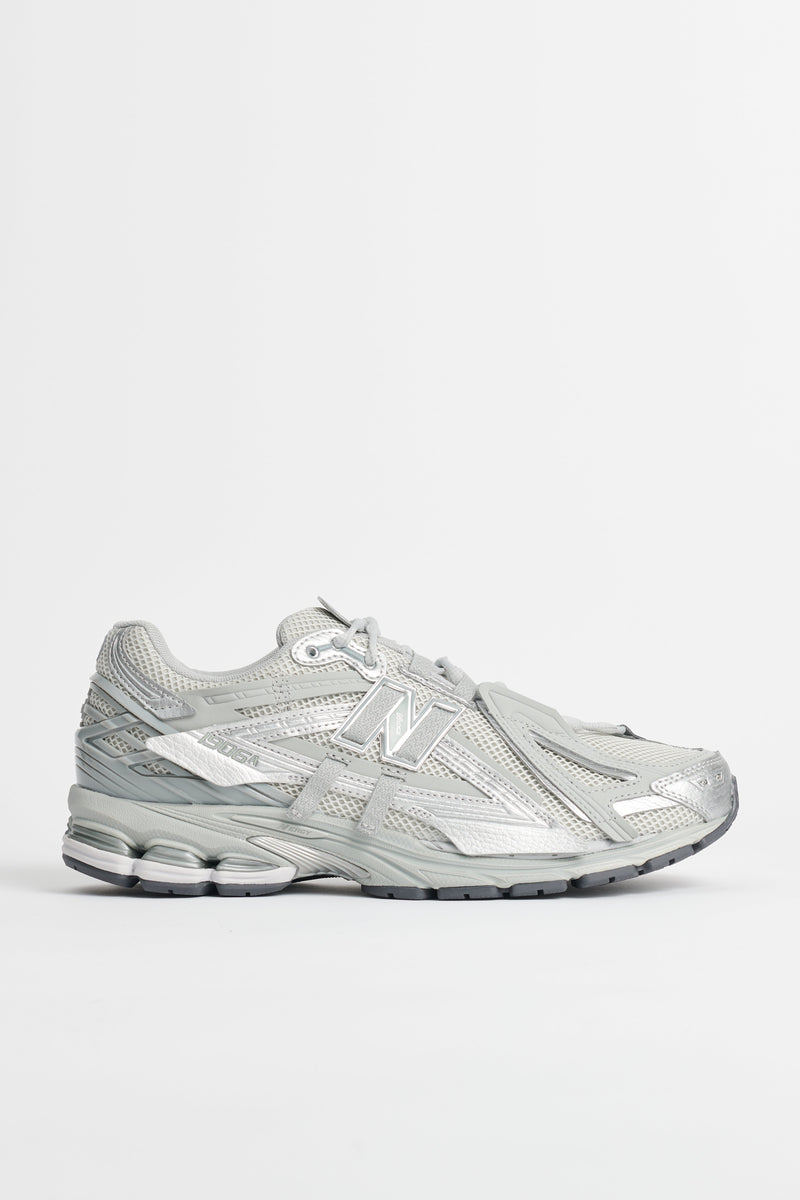 New Balance 1906 Concrete / Silver Metallic Sneakers