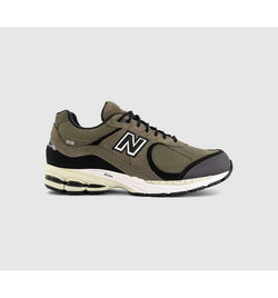 New Balance 2002 Gore-Tex Trainers Dark Camo In Green