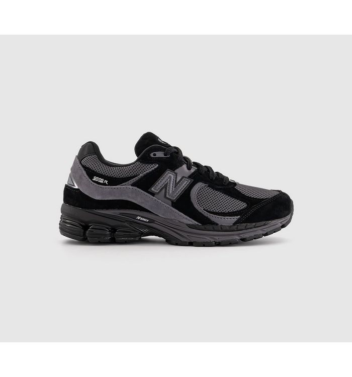 New Balance 2002 Trainers Black