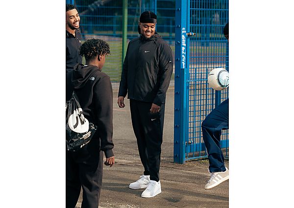 Nike Challenger Woven Track Pants Black