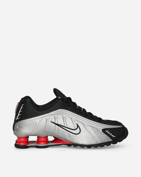 Nike Shox R4 Sneakers Black / Metallic Silver