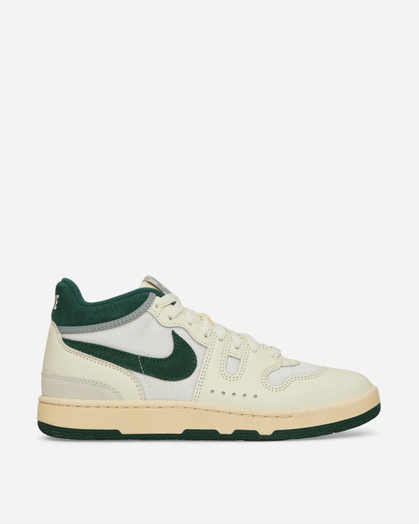 Nike Attack Sneakers Sail / Fir