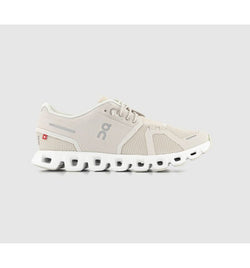 On Running Women's Cloud 5 Trainers Pearl White F Lace