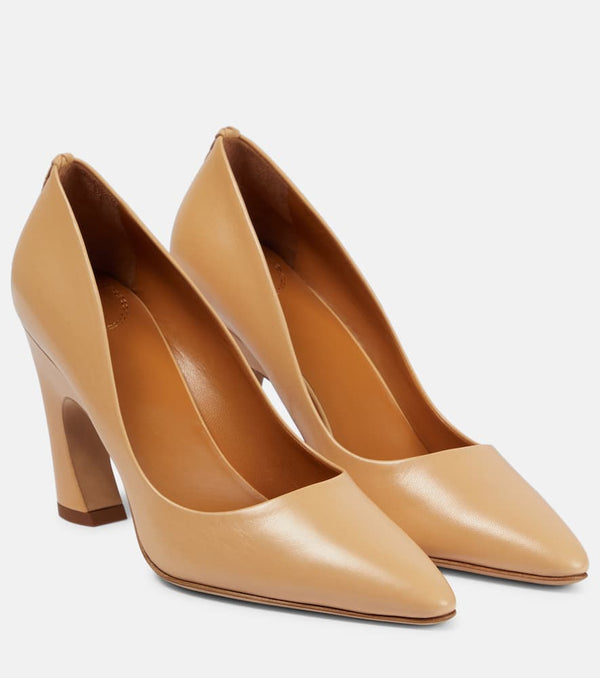 Chloé Oli leather pumps