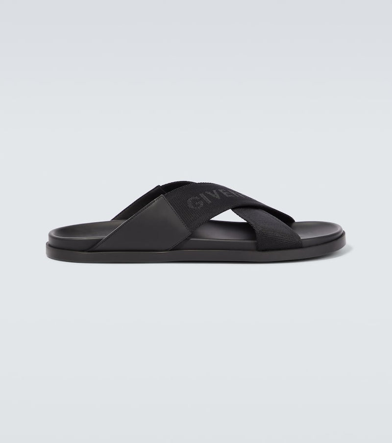 Givenchy G Plage logo slides