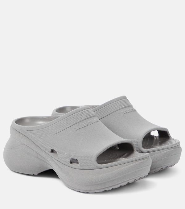 Balenciaga x Crocs Pool slides