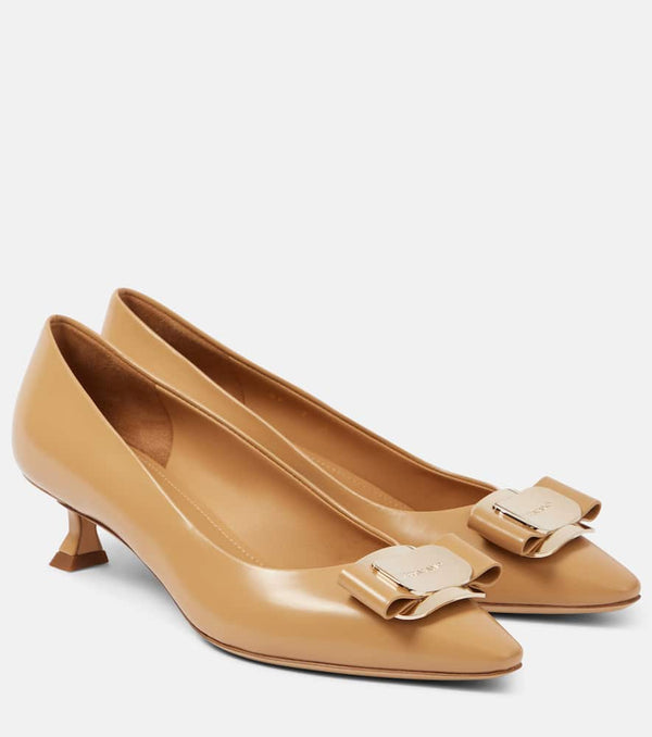 Ferragamo Zelma 40 leather pumps