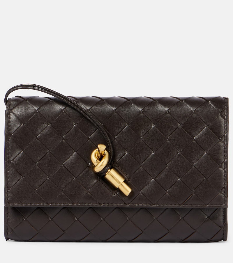 Bottega Veneta Andiamo Intrecciato leather pouch