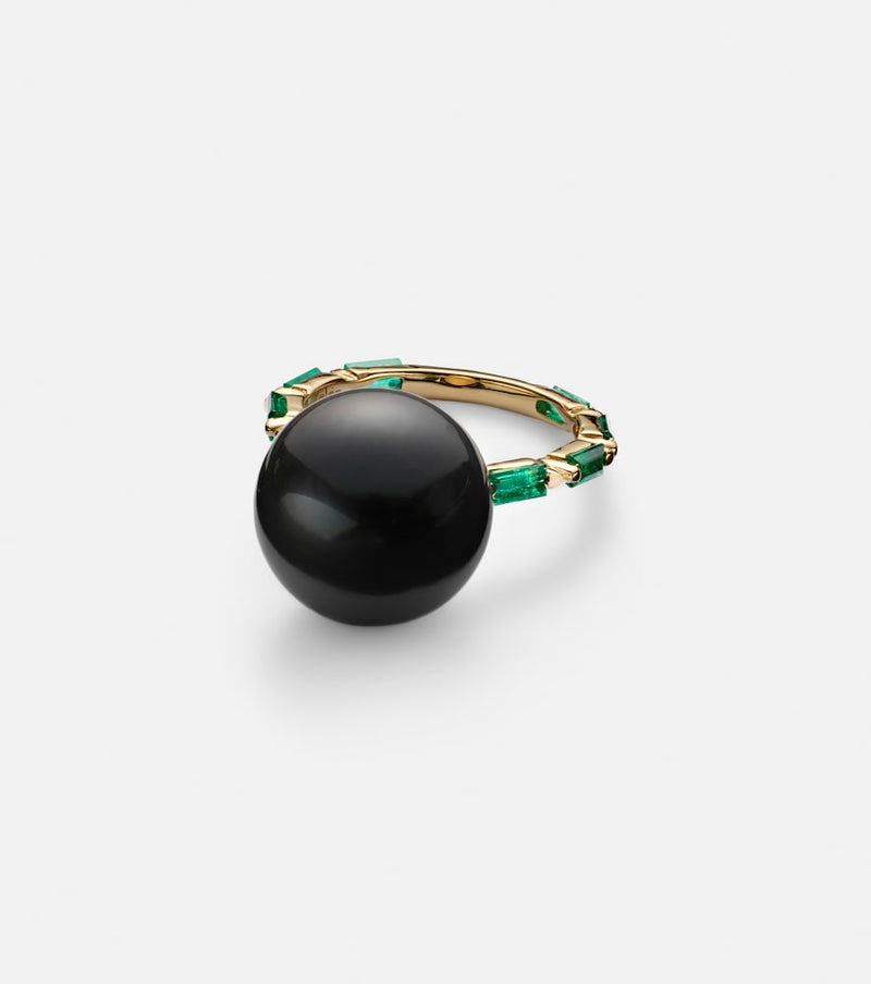 Suzanne Kalan One Of A Kind 18kt gold ring with pearl and emeralds