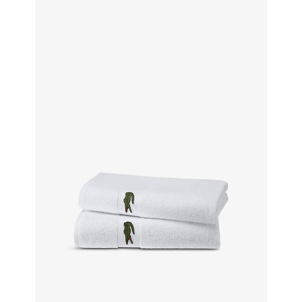 Lacoste Casual logo-embroidered organic-cotton bath towel 100cm x 150cm