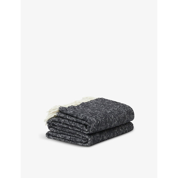 Alonpi Pepe fringed-trim cashmere-blend throw 220cm x 135cm