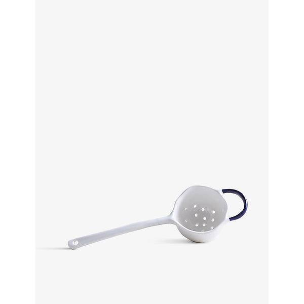 Feldspar Contrasting-handle fine bone-china tea strainer