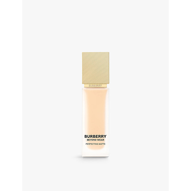 Burberry Beyond Wear Perfecting Matte foundation 30ml