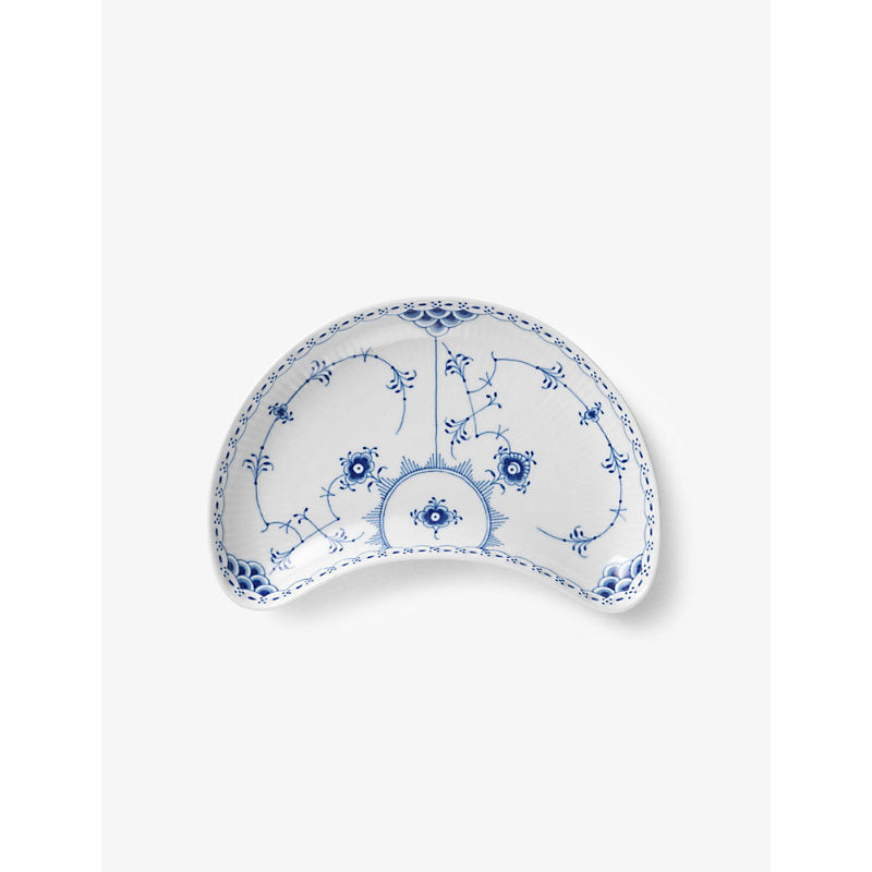 Royal Copenhagen Blue Fluted Half Lace porcelain dish 21.5cm | LYBSTORE