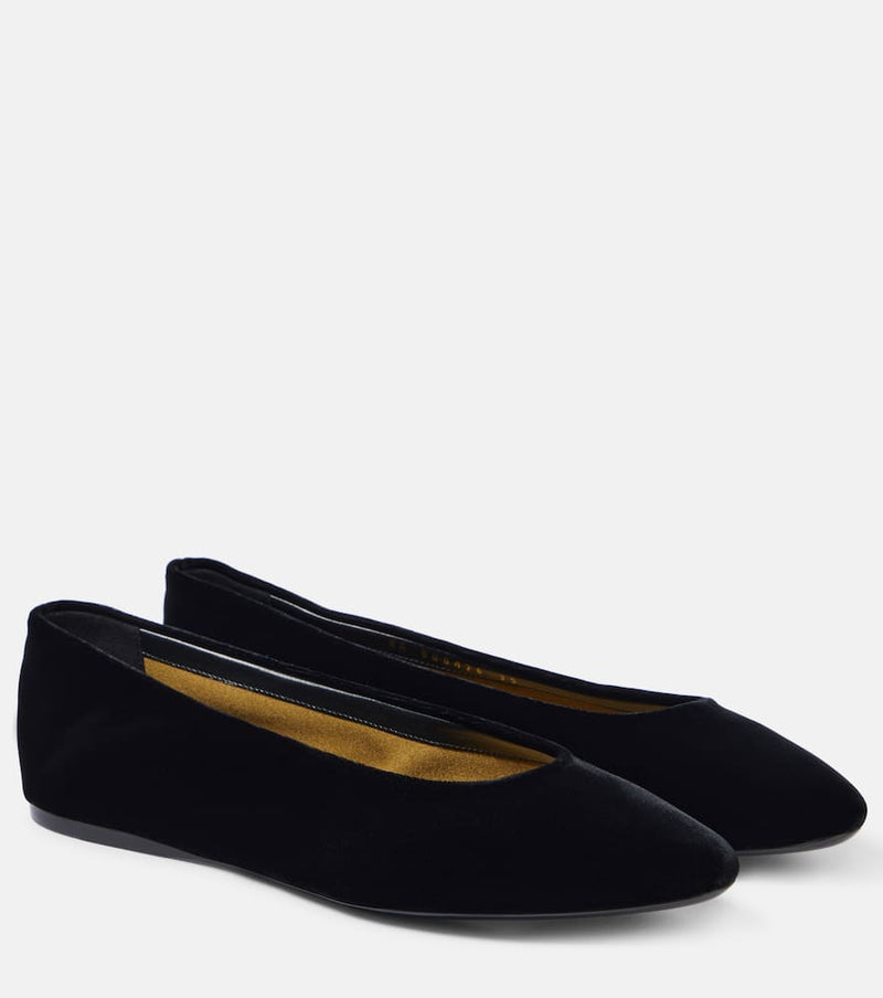 Saint Laurent Gio velvet ballet flats